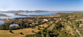 Hotel Cala Dei Pini